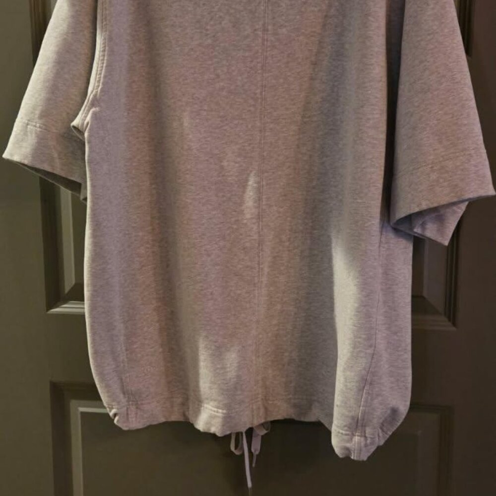 Lululemon Short Sleeved Sweatshirt